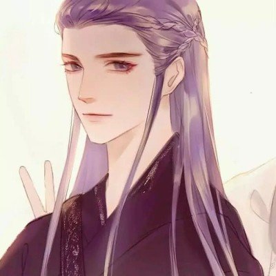 西湖又见穿白衬衣的三级警监执勤